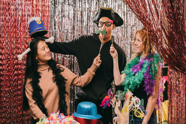 Image shows The Ultimate Guide to Booking a Photo Booth for Your Event